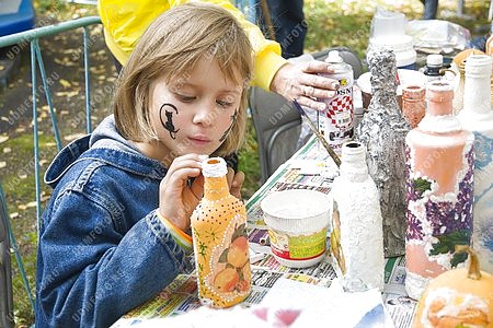 праздник рыжих,рыжий фестиваль,дети,развлечение,оформление,посуда,бутылка